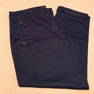 White House Black Market Crop Leg Pants